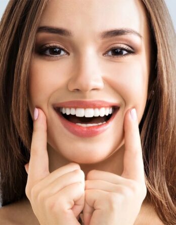 Maintaining Oral Health: What Are The 5 Essential Ingredients You Must Include In Your Diet?